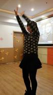我校社会文化艺术与美容美发1401班联欢会活动现场